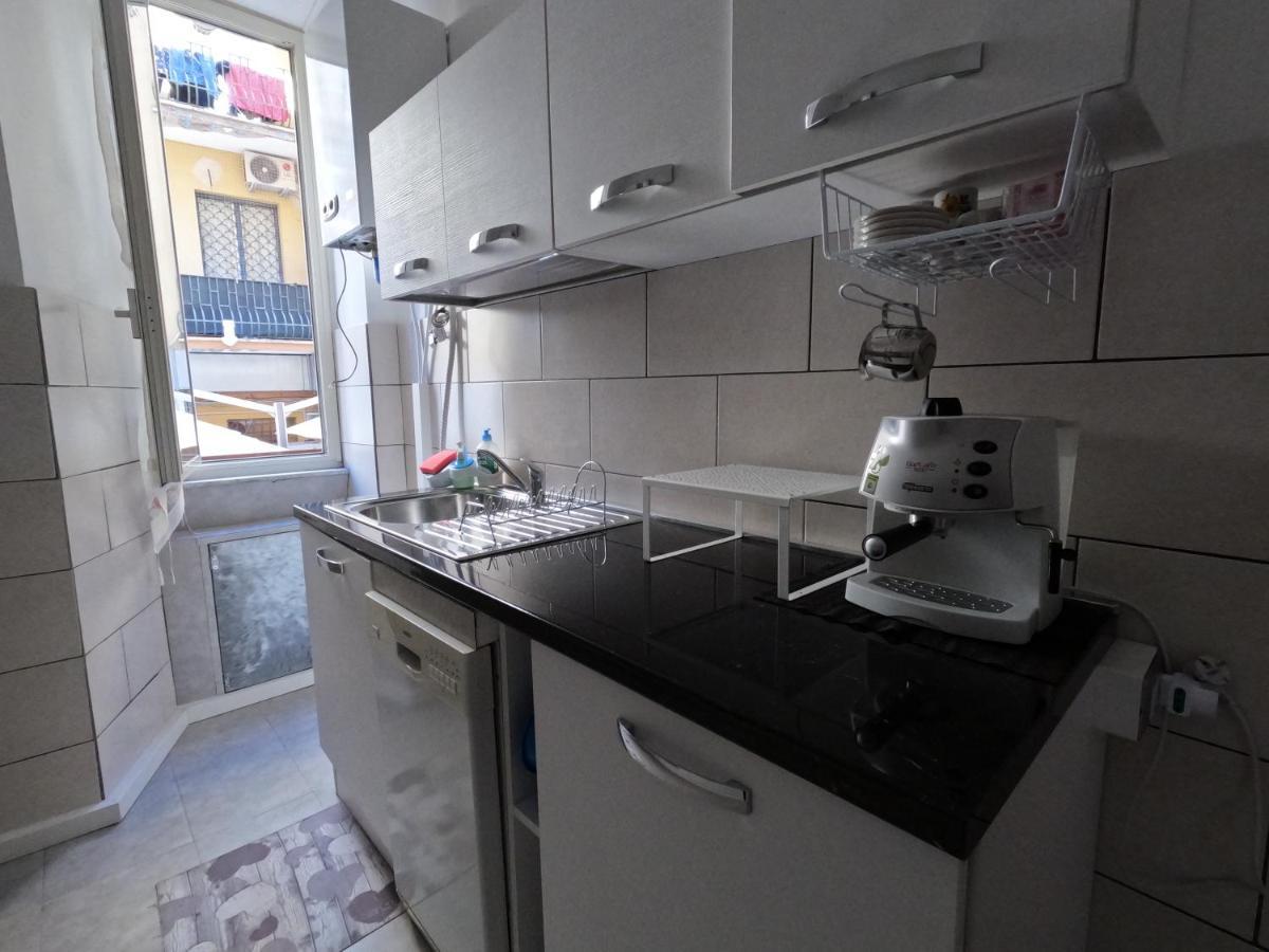 Casa Elsi Apartment ลิโด ดิ ออสเตีย ภายนอก รูปภาพ